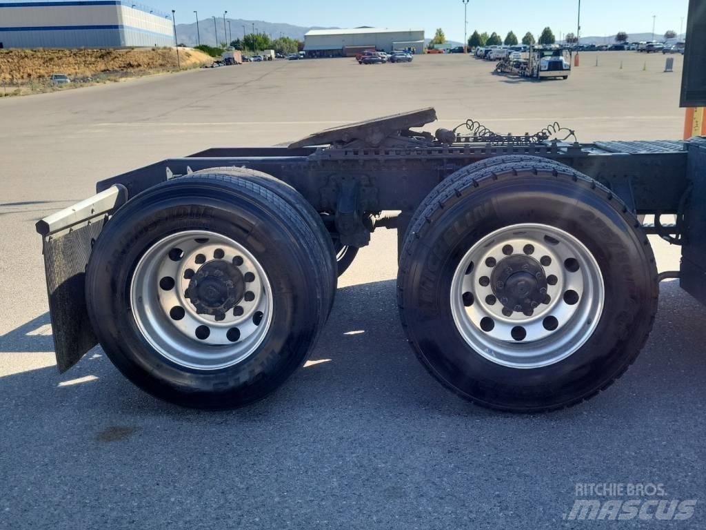 Mack Anthem Tractor Units