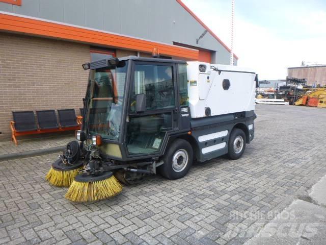 Schmidt Swingo 250 Sweeper trucks