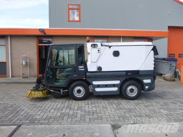 Schmidt Swingo 250 Sweeper trucks