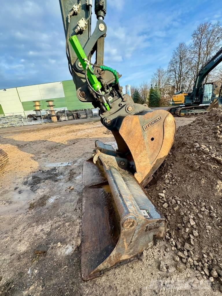 Hyundai HX 220 AL Crawler excavators