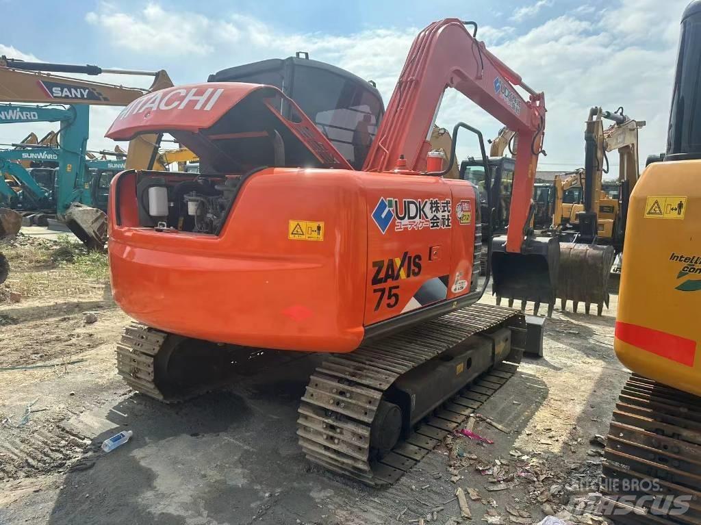 Hitachi ZX 75 Midi excavators  7t - 12t