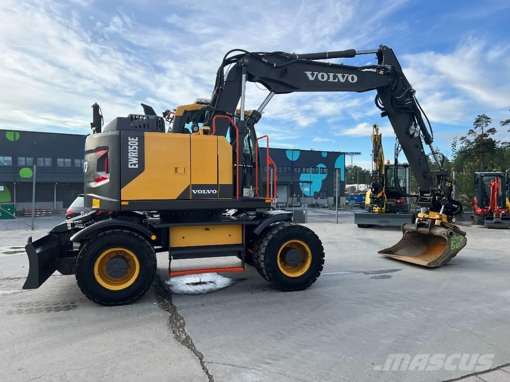Volvo EWR150E Wheeled excavators
