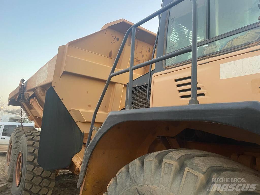 Bell D35D Articulated Dump Trucks (ADTs)