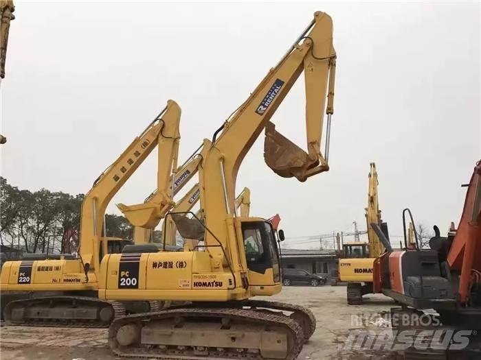 Komatsu PC 200-7 Crawler excavators