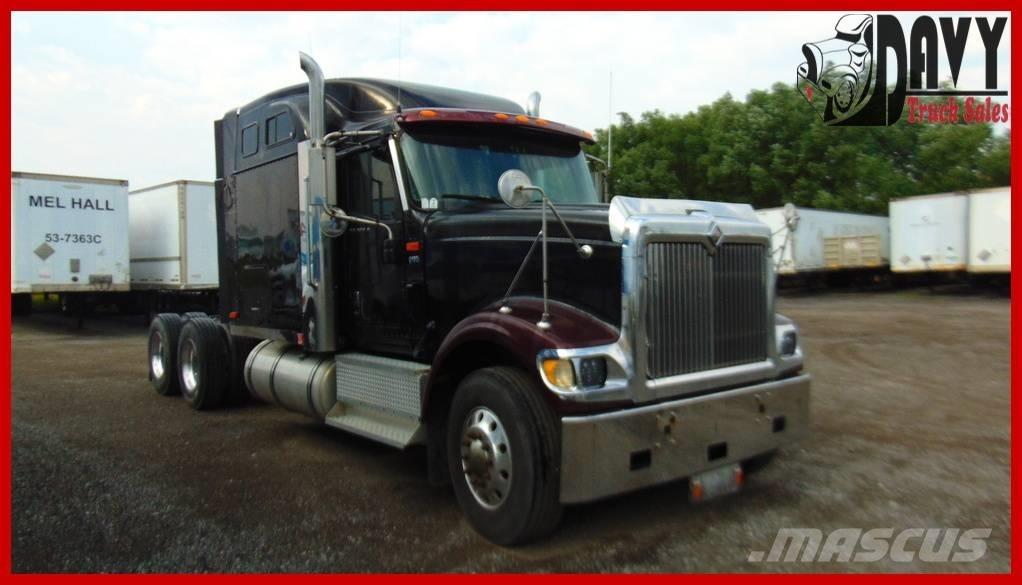 International 9900 i Tractor Units