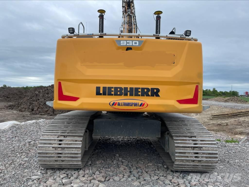 Liebherr R926 Long reach excavators