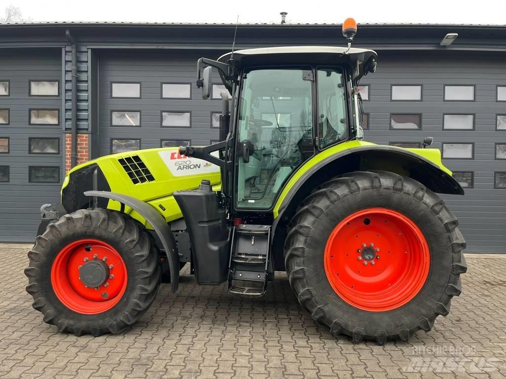 CLAAS Arion 620 CIS Tractors