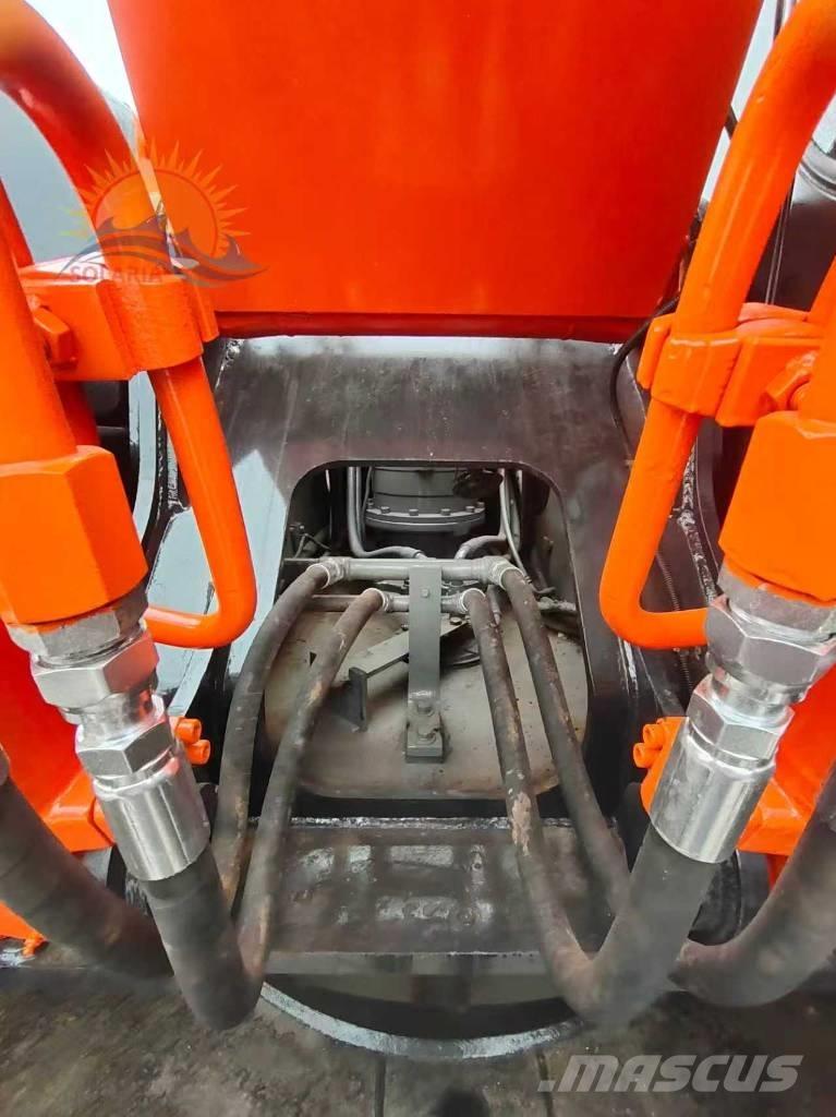 Hitachi ZX 200 Crawler excavators