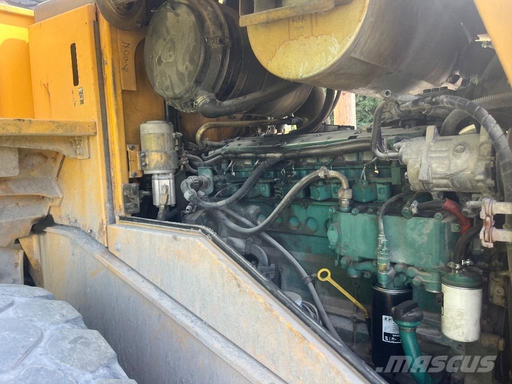 Volvo L 120 E Wheel loaders