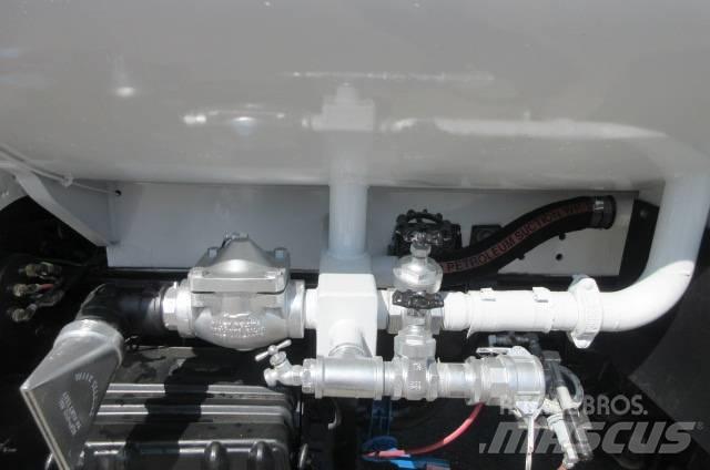 Ford F750 Water tankers