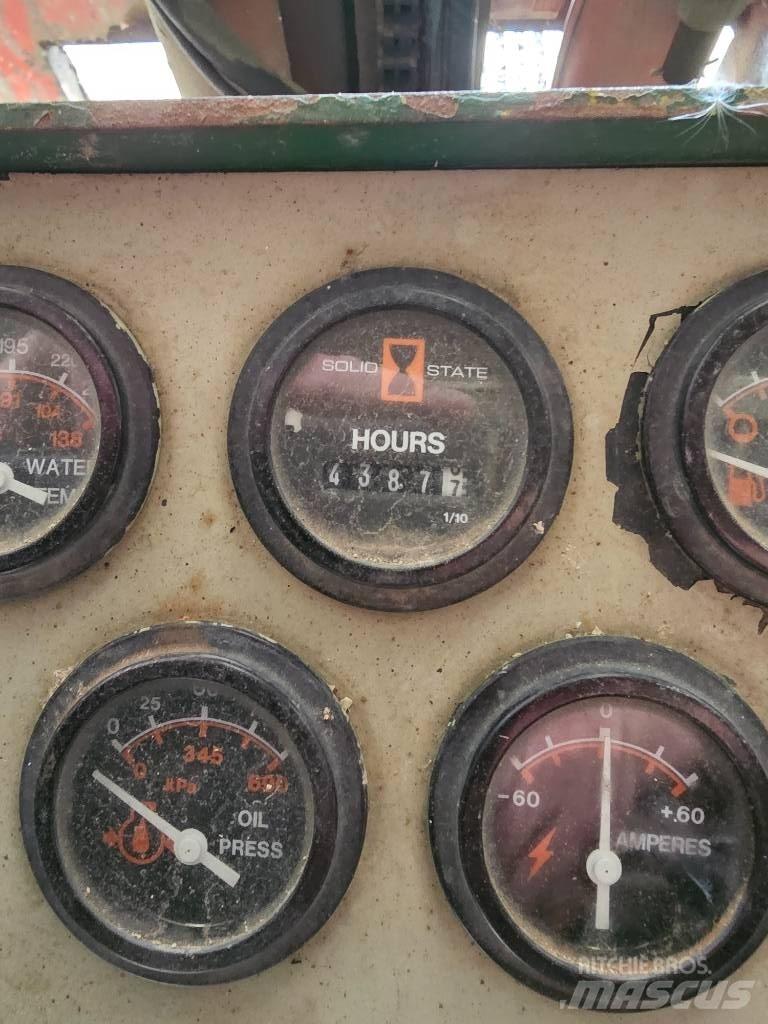 Clark DPH 70 Diesel trucks