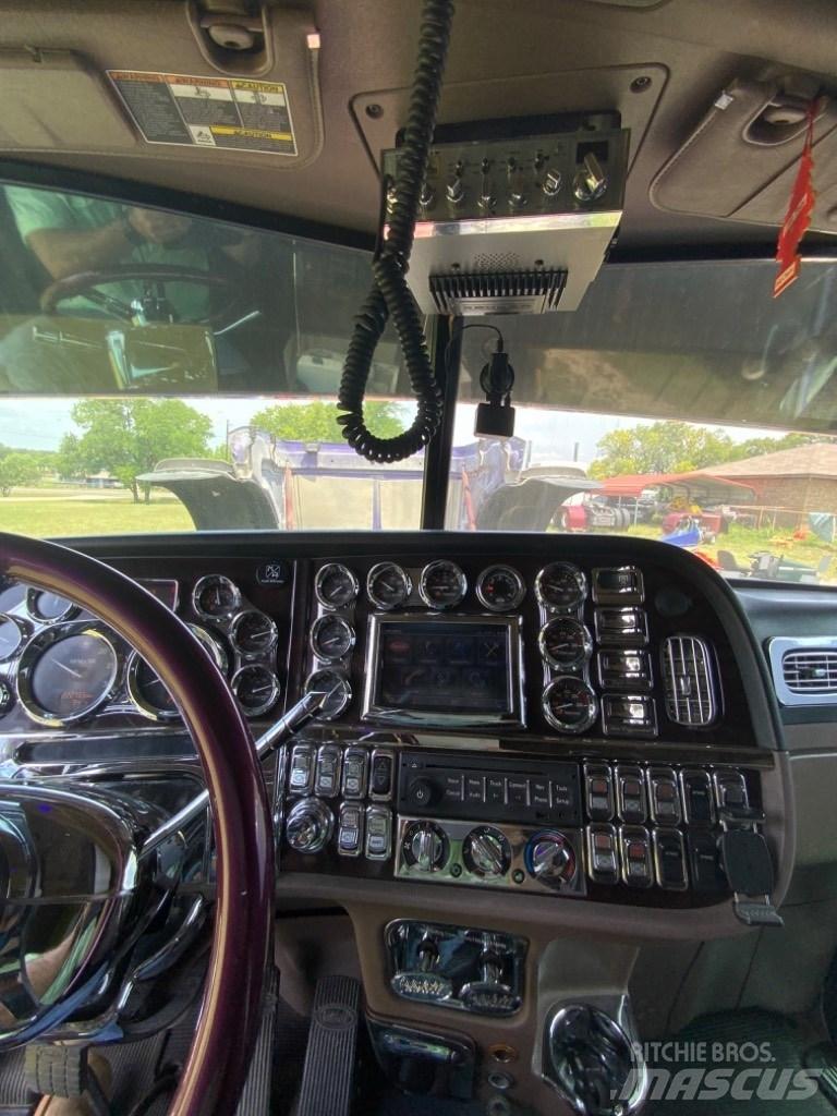 Peterbilt 389 Tractor Units