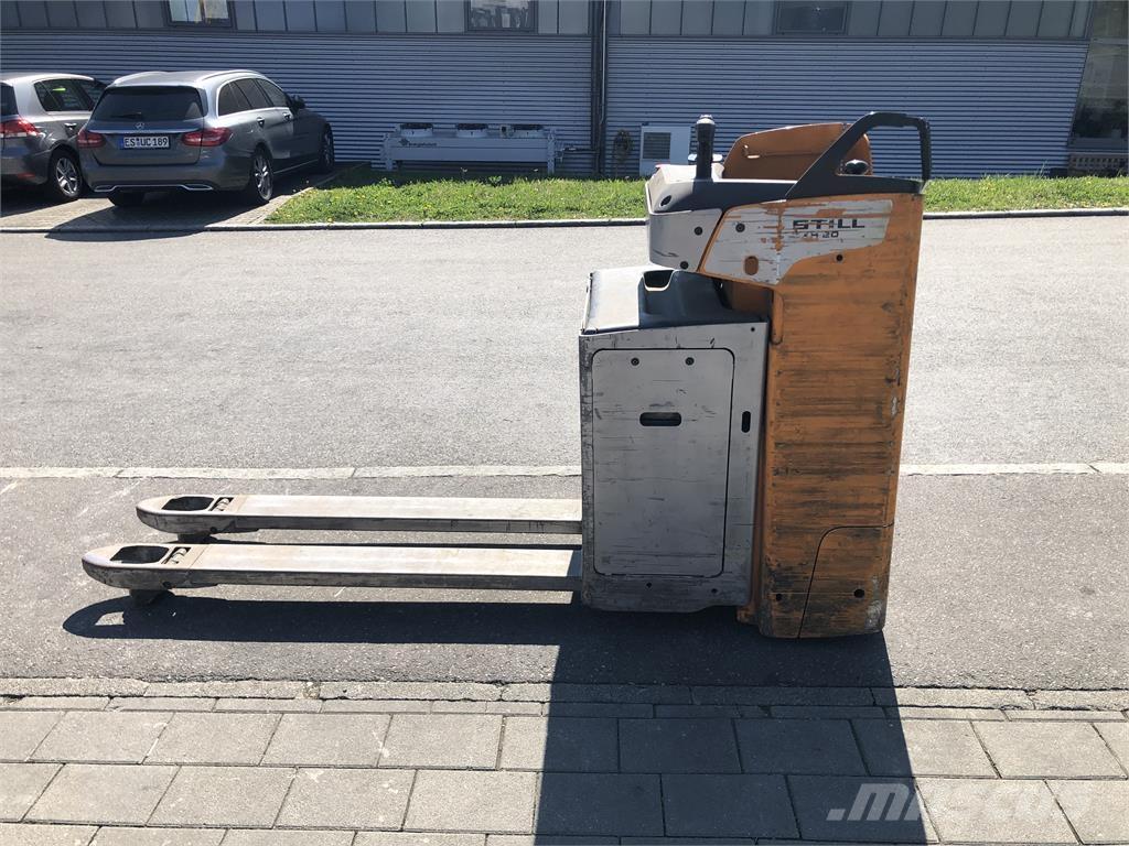 Still SXH 20 Pedestrian stacker