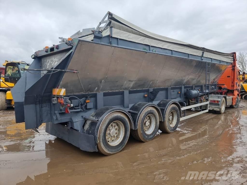 Red River RR-LB827 Box body semi-trailers
