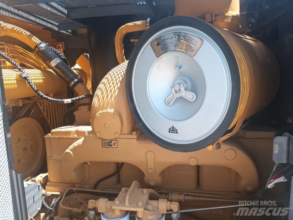 Shantui SD 22 Crawler dozers