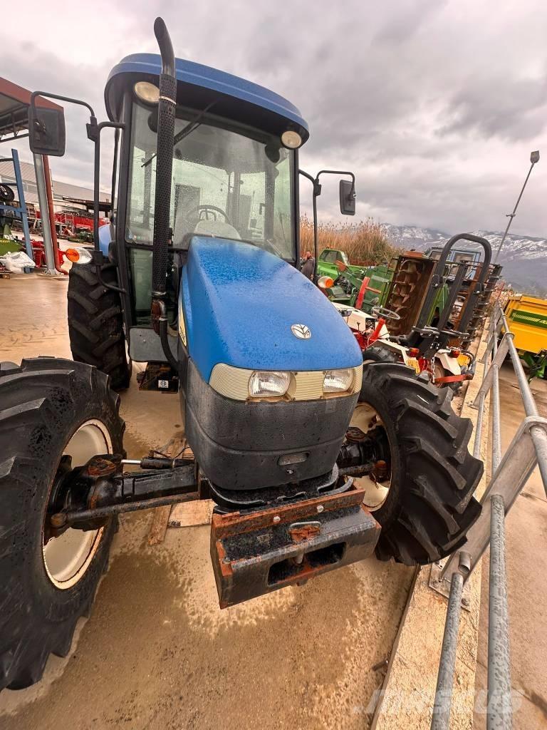 New Holland TD 5040 Tractors