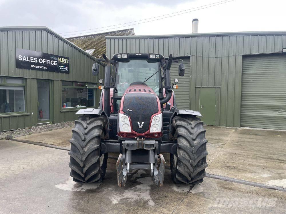 Valtra T 153 Tractors