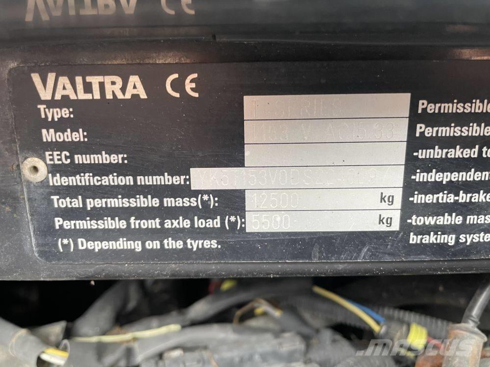 Valtra T 153 Tractors