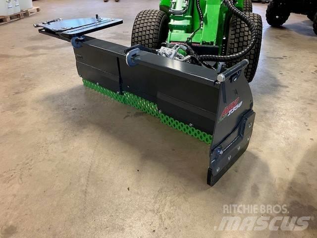 Avant Zoom2350 Snow groomers