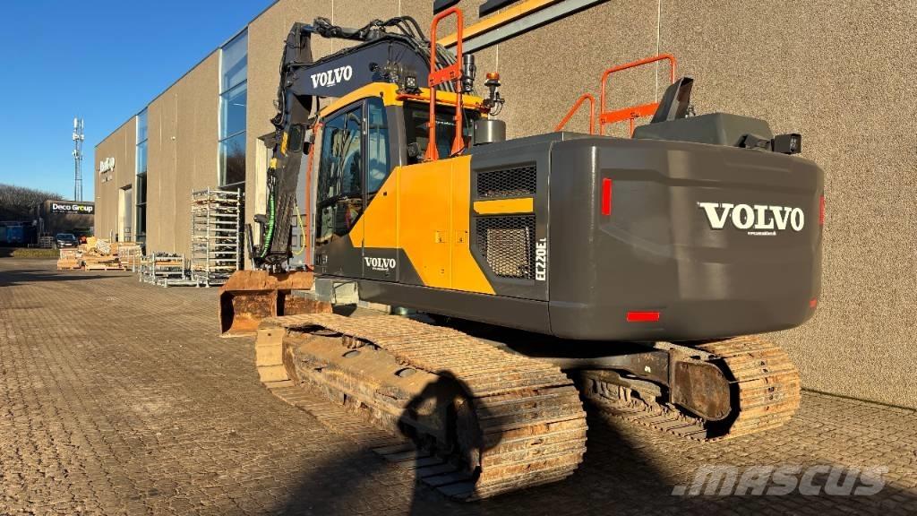 Volvo EC 220 E Crawler excavators