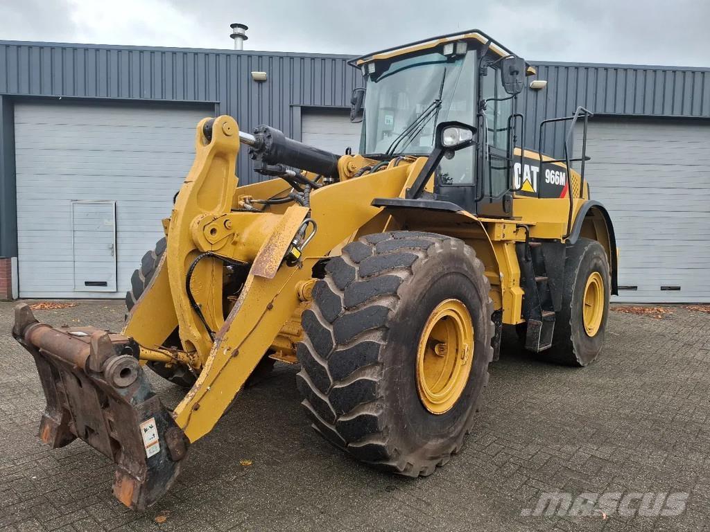 CAT 966M Wheel loaders