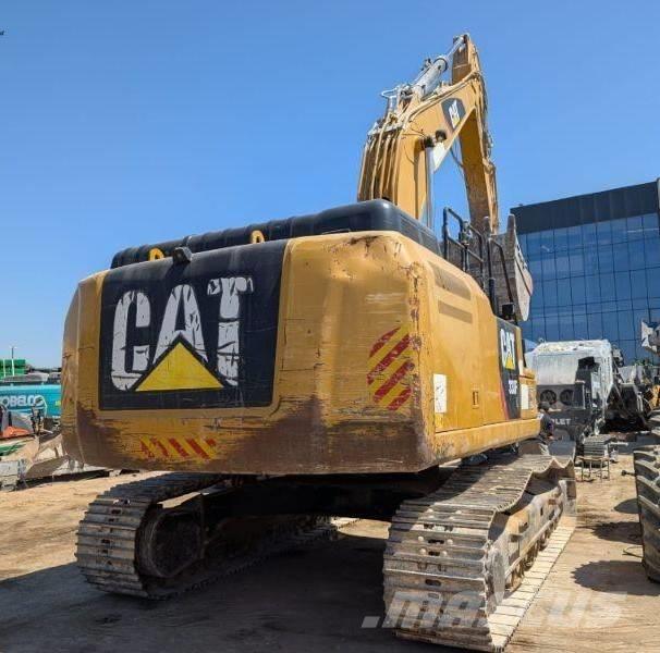 CAT 330 Crawler excavators
