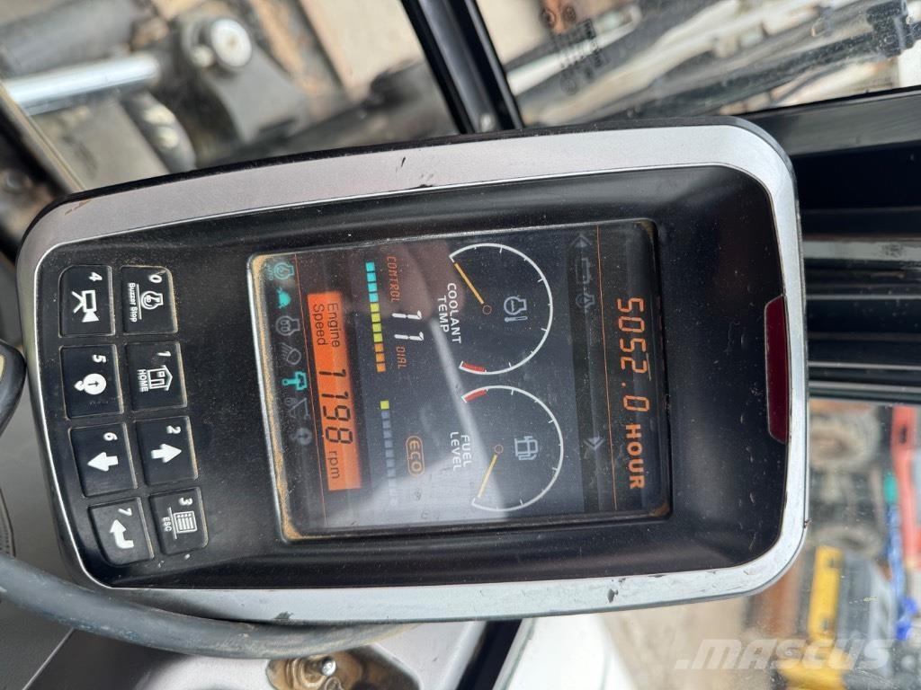 Bobcat E85 (14756) Midi excavators  7t - 12t