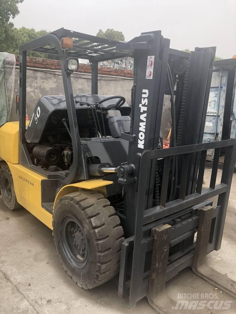 Komatsu 5 Ton Diesel trucks