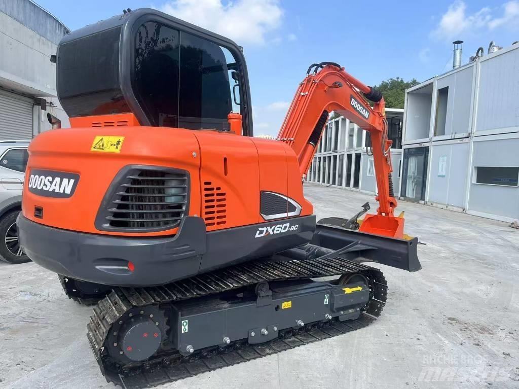 Doosan DX 60 Crawler excavators