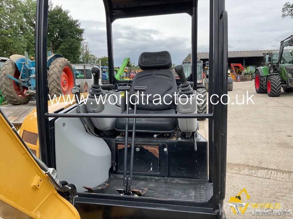 CAT 302.7 D CR Mini excavators < 7t (Mini diggers)