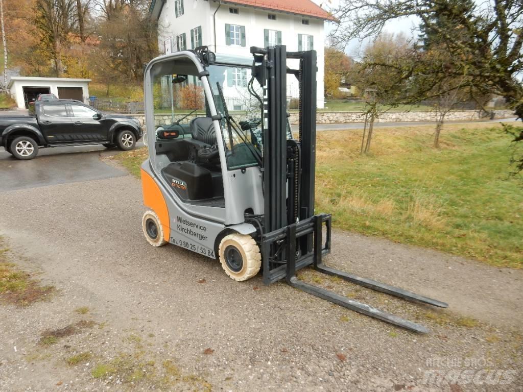Still RX 70-16 LPG trucks