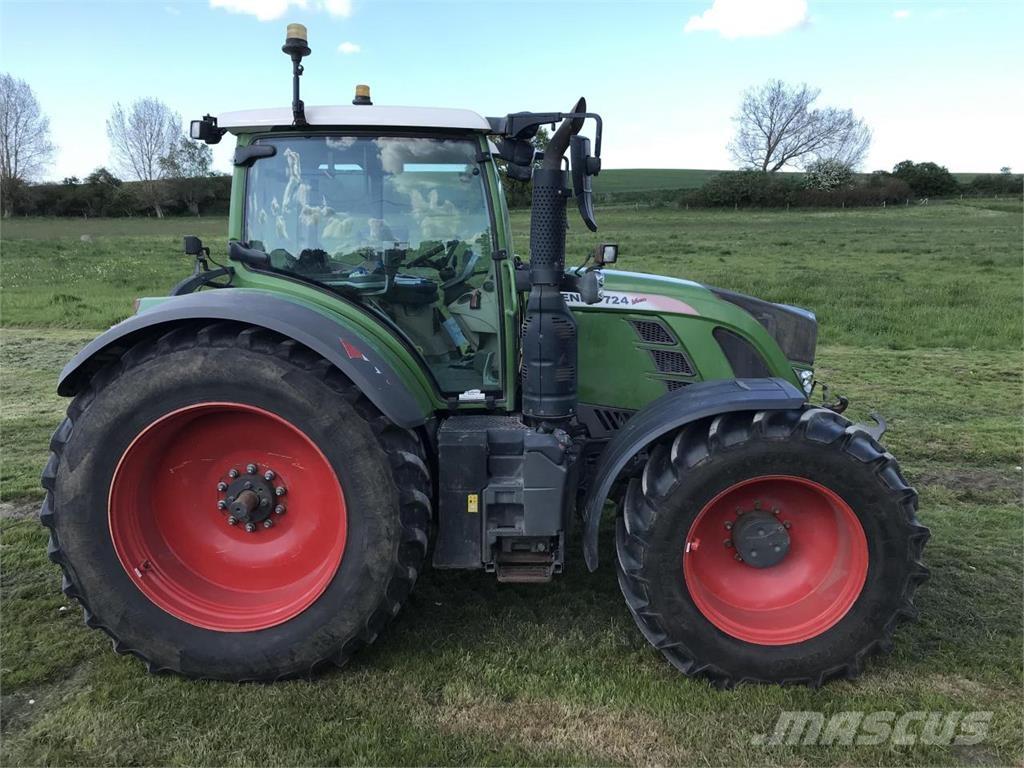 Fendt 724 Vario Tractors