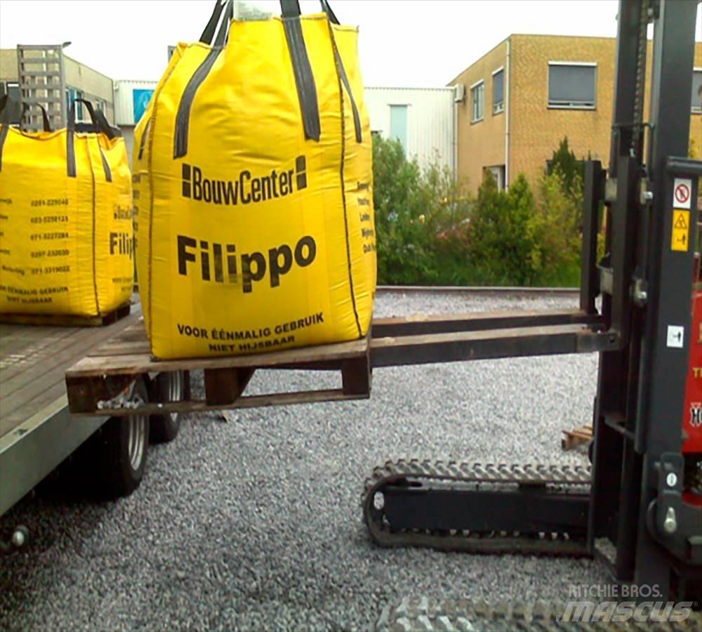 Hinowa TP 1600 Pedestrian stacker