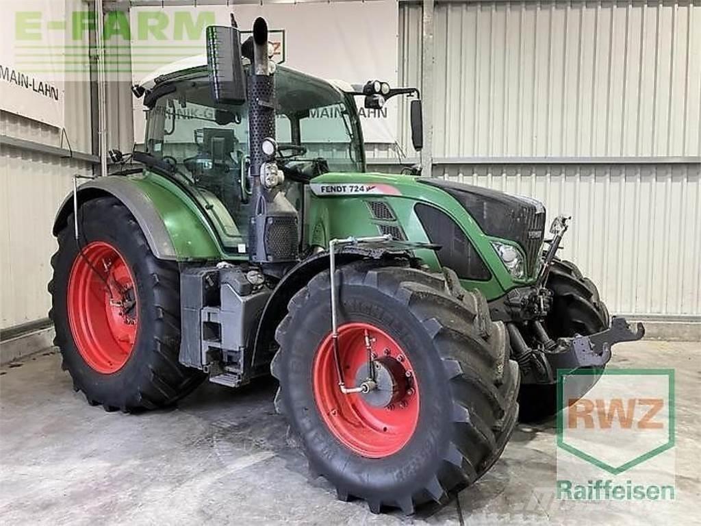 Fendt 724 vario Tractors