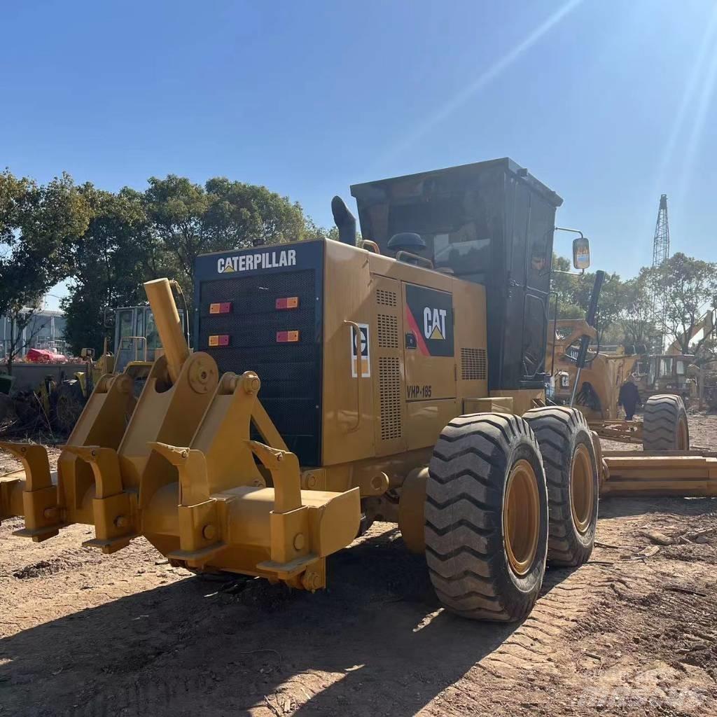 CAT 140K Graders