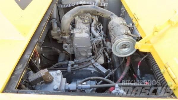 Sakai TS 160 Pneumatic tired rollers