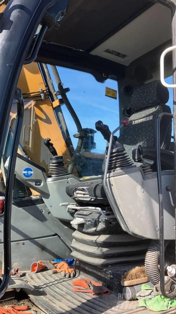 Liebherr R 914 Crawler excavators