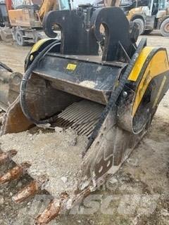 MB Crusher BF 120.4 Crushing buckets