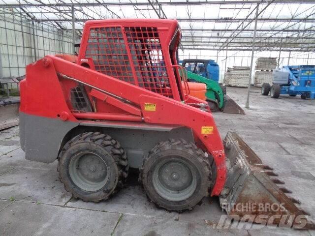 Bobcat S130 Skid steer loaders