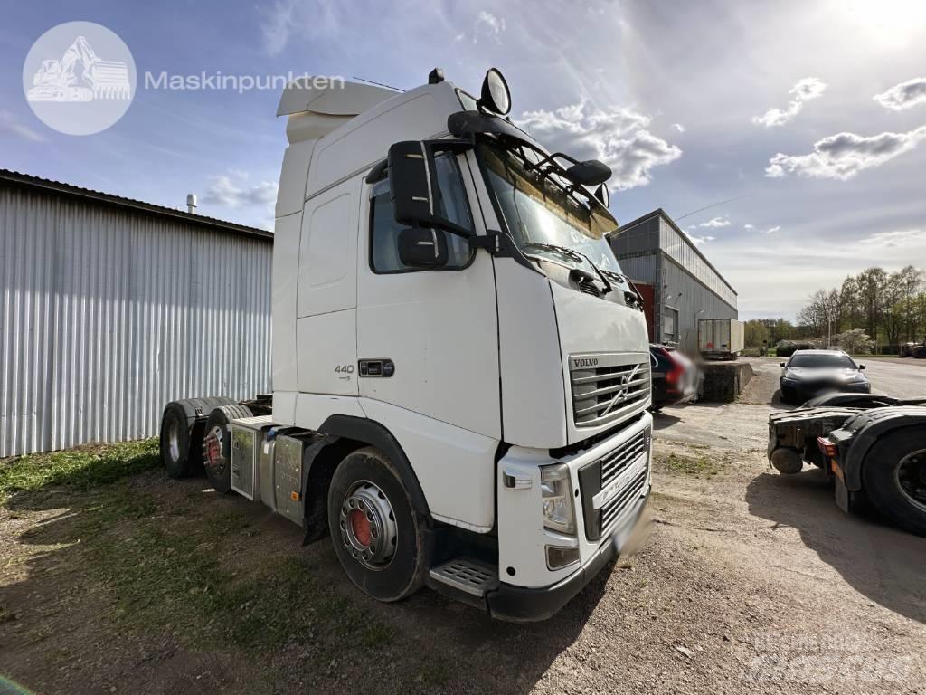 Volvo FH 440 Puscher Tractor Units