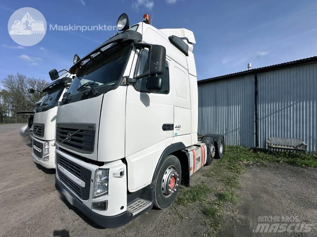 Volvo FH 440 Puscher Tractor Units