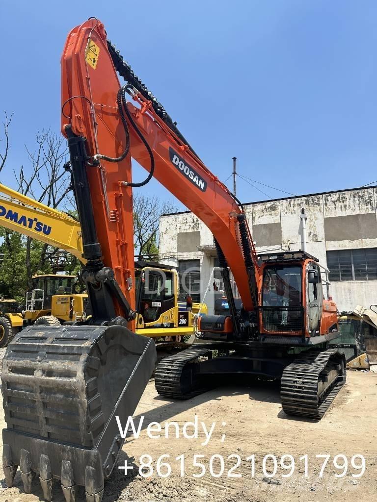 Doosan DX 300 Midi excavators  7t - 12t