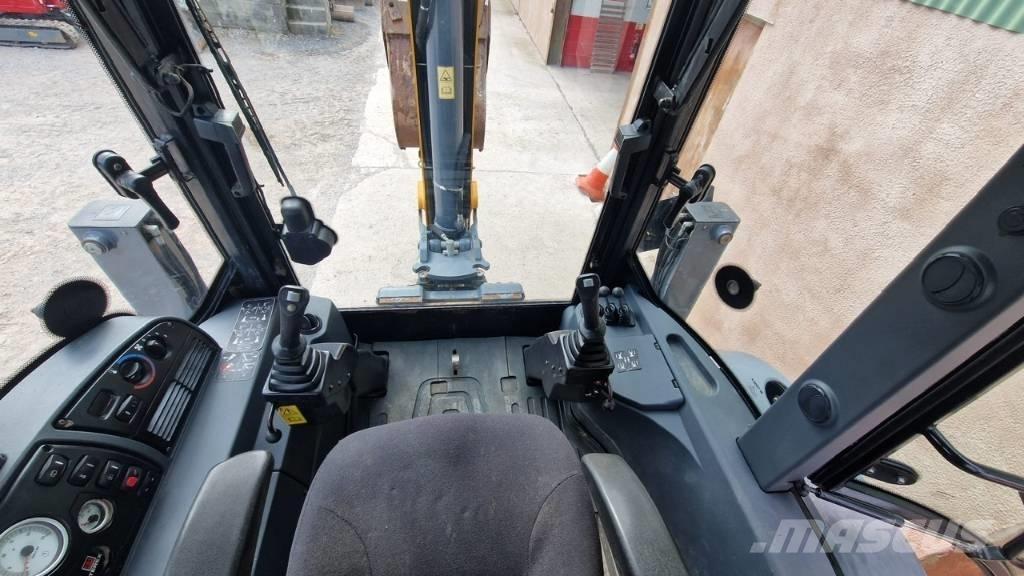 Terex TLB 890 Backhoe loaders