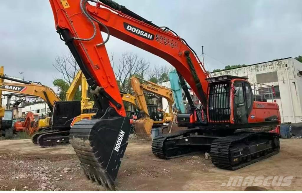 Doosan DX 340 Crawler excavators