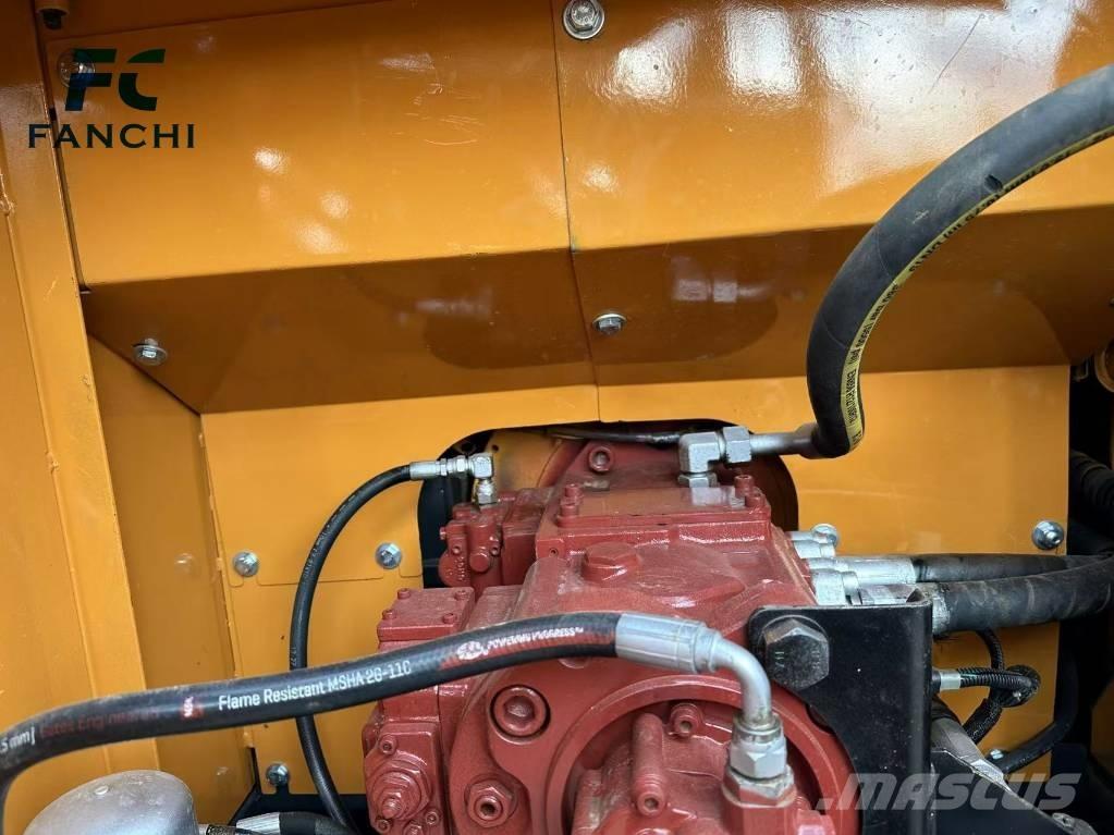 Hyundai 220LC-9S Crawler excavators