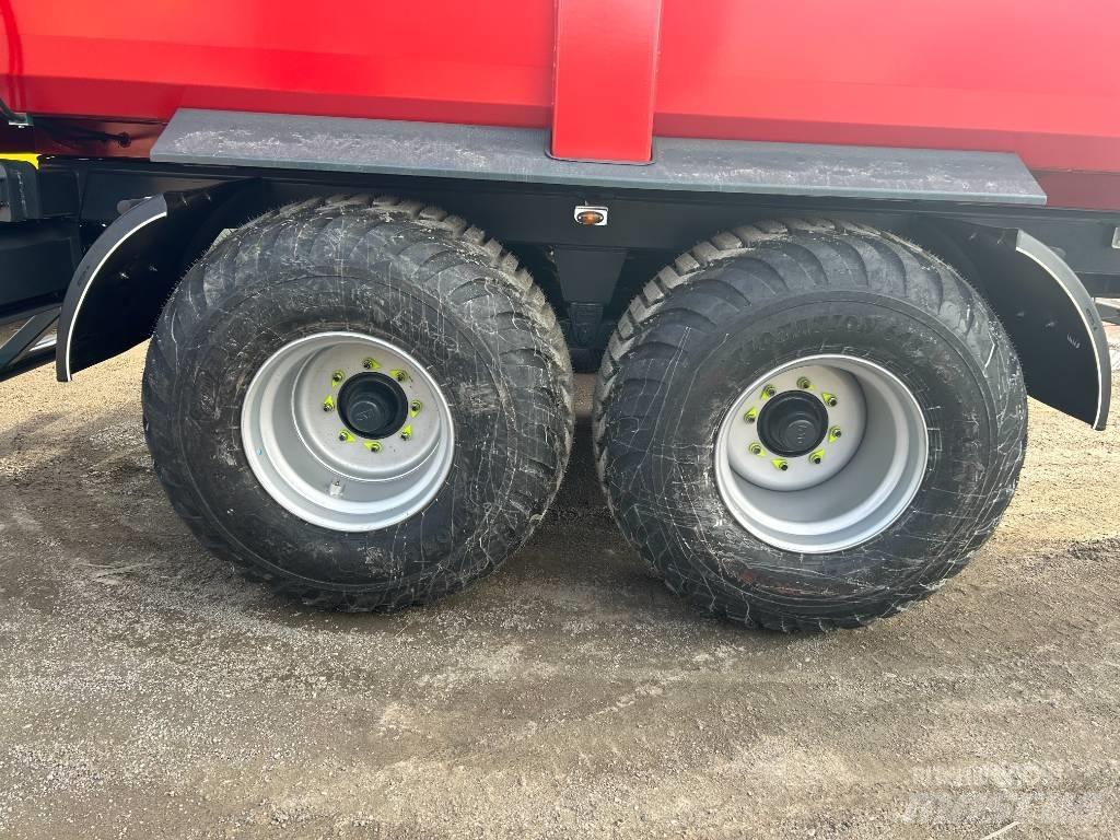 Dinapolis DP-16 Grain / Silage Trailers