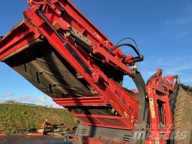 Sandvik QE 441 Mobile screeners