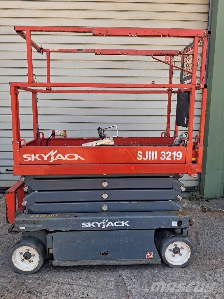 SkyJack SJ III 3219 Scissor lifts