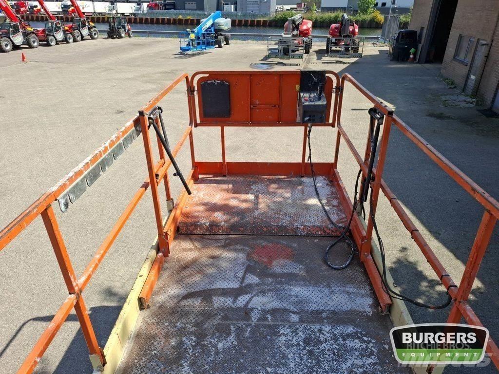 JLG 3369LE Scissor lifts
