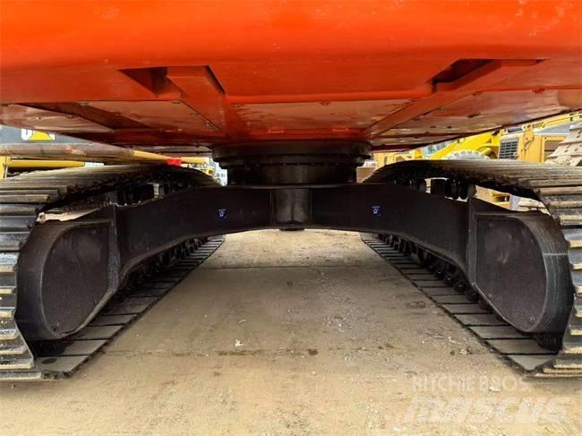 Doosan DX 225 LC Crawler excavators